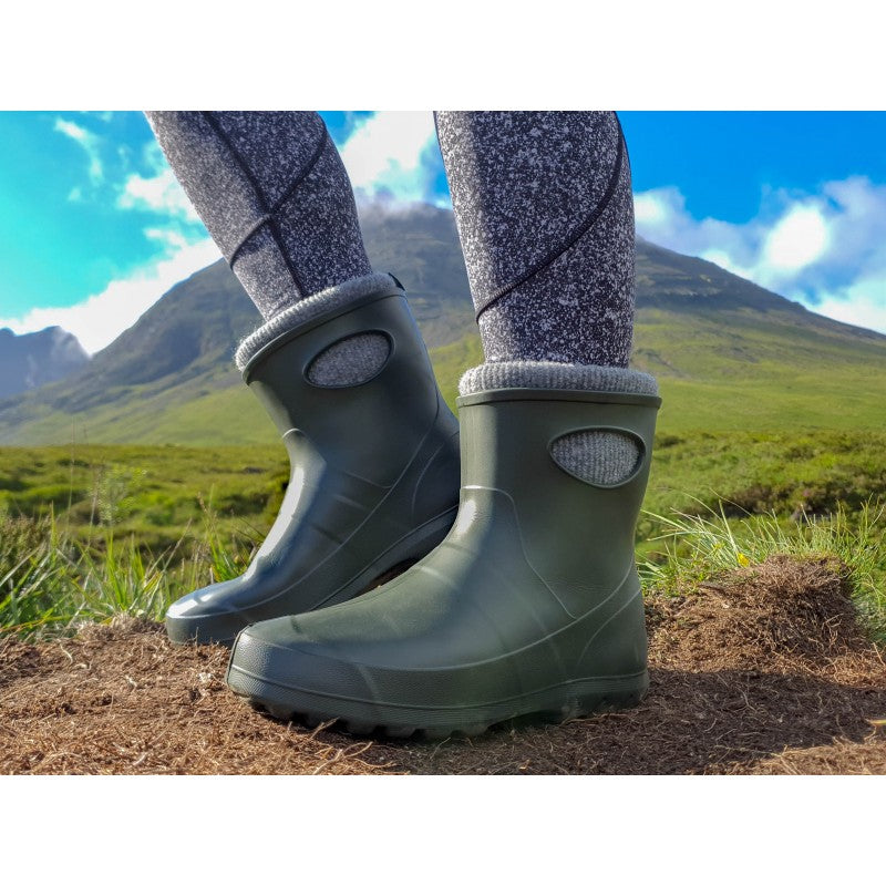 Ultralight women's walking shoes